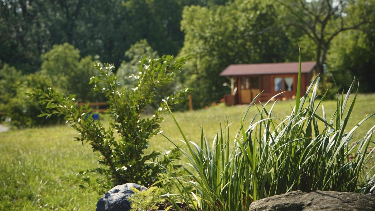 Cozy Wood Hut On The Farm Villa Trebivlice Exterior foto