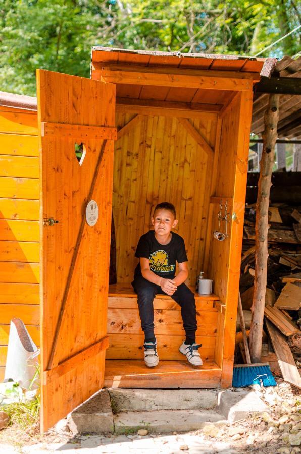 Cozy Wood Hut On The Farm Villa Trebivlice Exterior foto